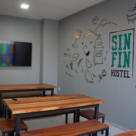 Sin Fin Hostel メンドーサ エクステリア 写真