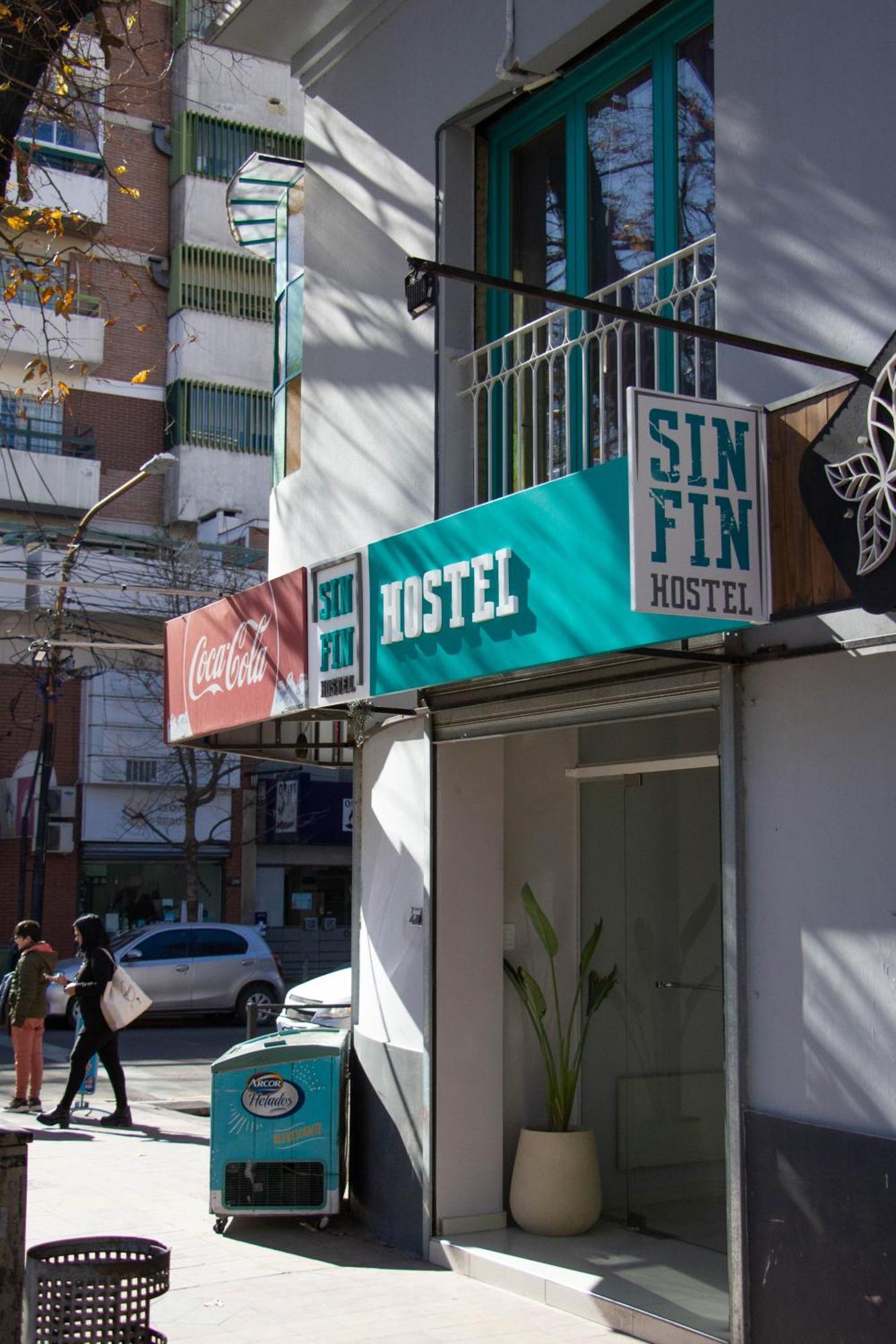 Sin Fin Hostel メンドーサ エクステリア 写真