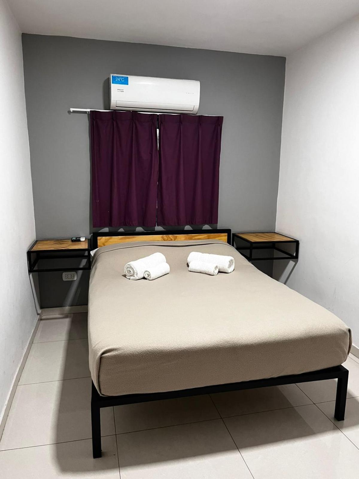 Sin Fin Hostel メンドーサ エクステリア 写真